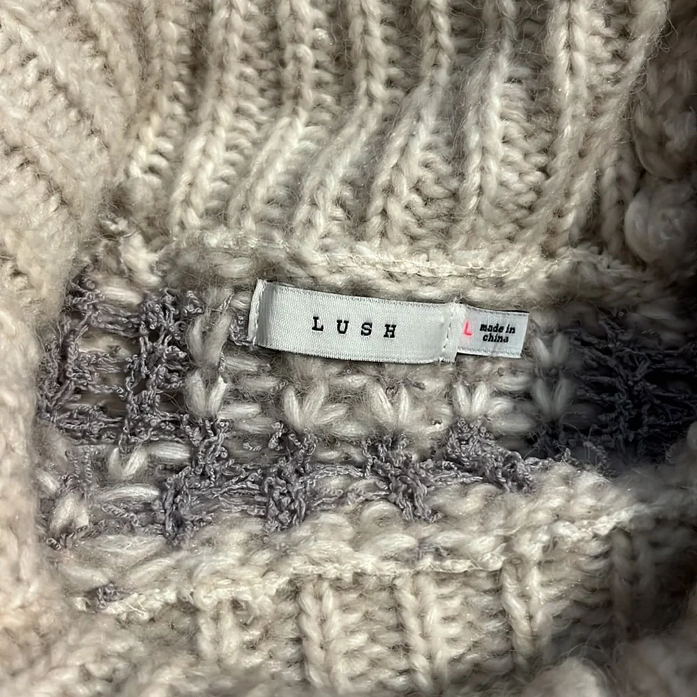 Knit Bubble Sleeve Turtleneck Sweater - Picture 3 of 3